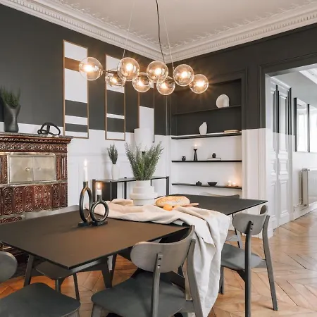 Llyod - 3 A Madeleine *